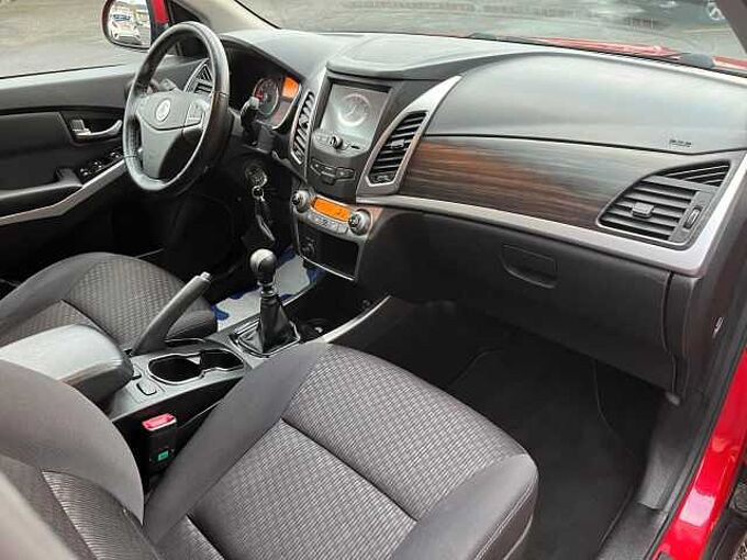 SsangYong Korando 2.0i  Quartz 4x2