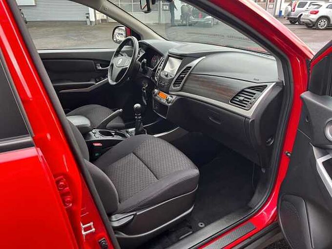 SsangYong Korando 2.0i  Quartz 4x2