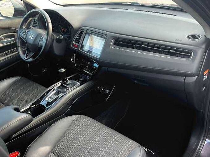 Honda HR-V 1.5 i-VTEC Executive *SHZ* NAVI*