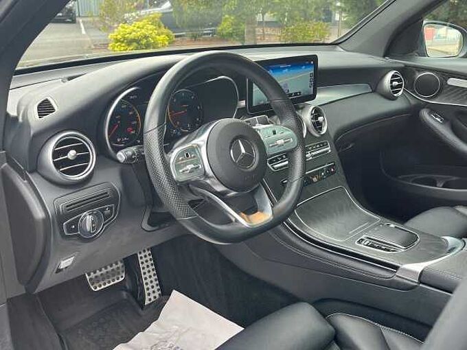Mercedes-Benz GLC 300 d 4Matic AMG Line
