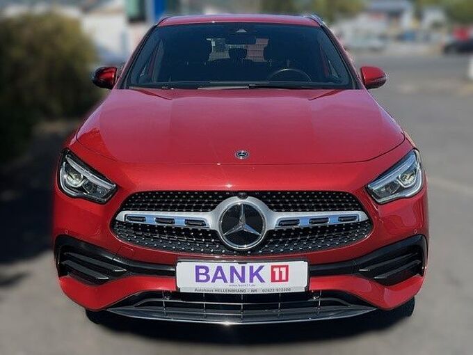Mercedes-Benz GLA 200 AMG Line / MBUX/ NAVI