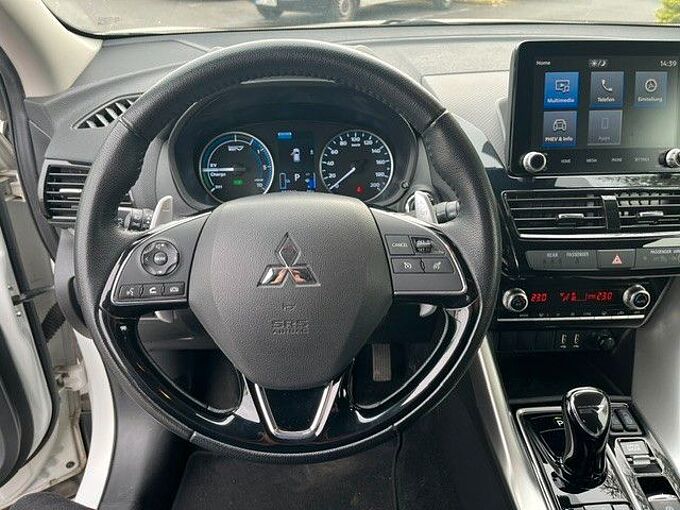 Mitsubishi Eclipse Cross Basis Hybrid 4WD