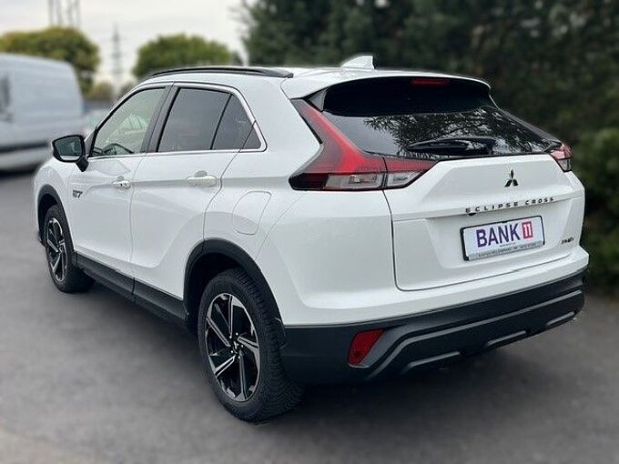 Mitsubishi Eclipse Cross Basis Hybrid 4WD