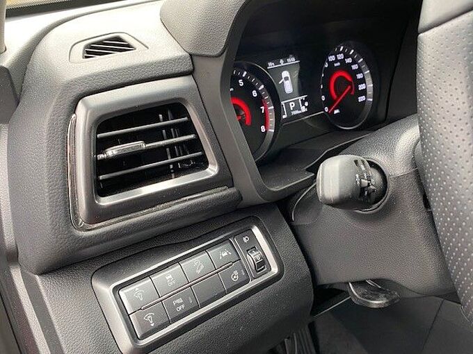 SsangYong Tivoli 1.5 T-GDi Fizz 2WD BiColor