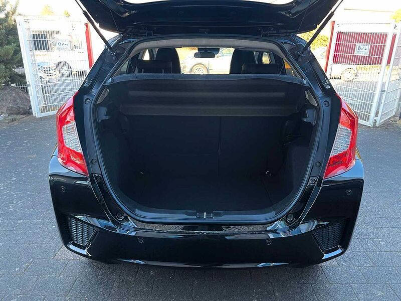 Honda Jazz 1.3 i-VTEC Elegance NAVI/SHZ/KAMERA