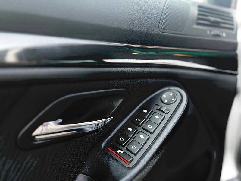 BMW 520 i *Standheizung* KLIMA* SCHECKHEFT* TOP**