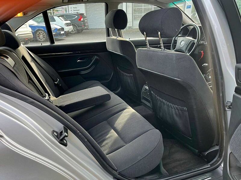 BMW 520 i *Standheizung* KLIMA* SCHECKHEFT* TOP**