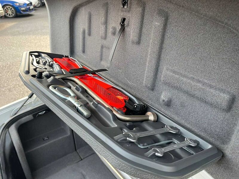 BMW 520 i *Standheizung* KLIMA* SCHECKHEFT* TOP**