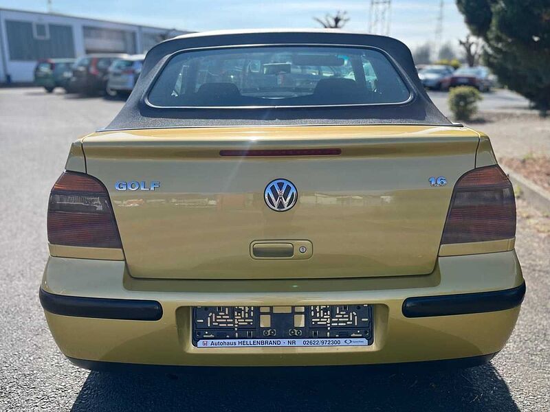 Volkswagen Golf IV Cabriolet 1.6 &apos, Avantgarde&apos,