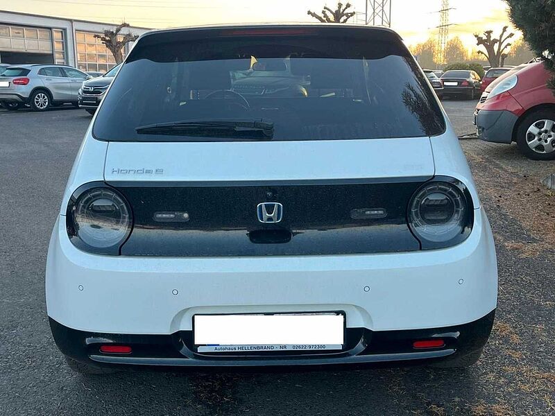 Honda e Basis KAMERA/NAVI **AKTION% UPE NP: 34.880€**