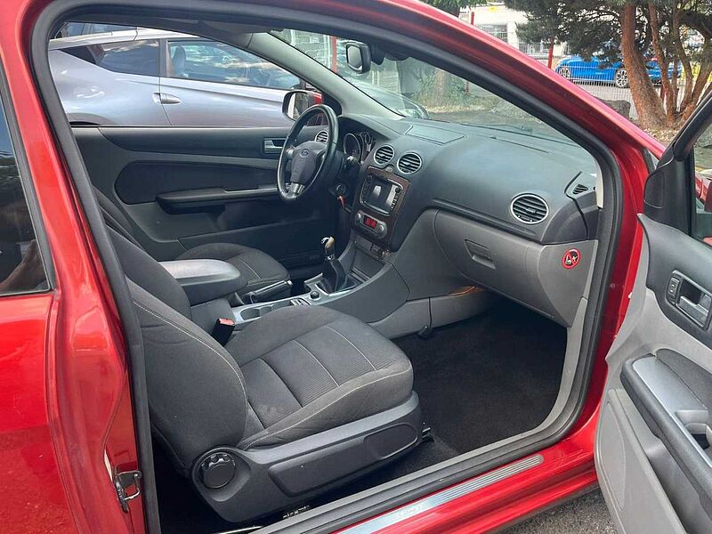 Ford Focus 1.8 Titanium