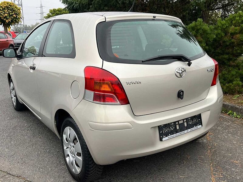 Toyota Yaris 1.0 Cool *TÜV NEU*