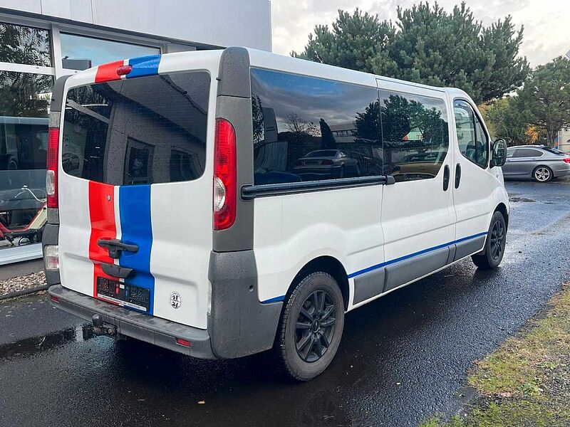 Renault Trafic 2.5  Combi L2H1 2,9t  verglast AHK