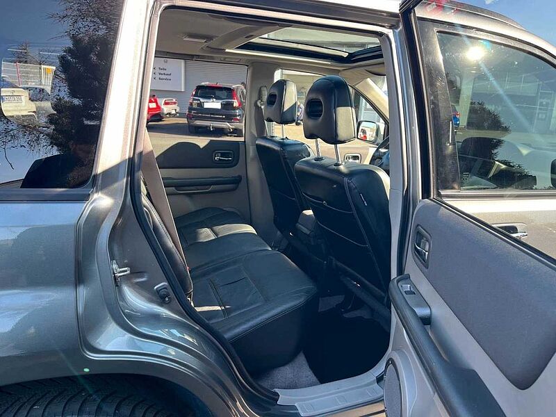 Nissan X-Trail 2.2 d  Elegance 4x4 /PANORAMA/NAVI/AHK