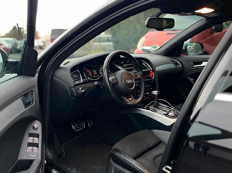 Audi A4 3.0 TDI Avant S line Sportpaket quattro