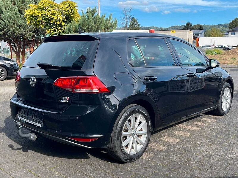 Volkswagen Golf VII Lim. 1.6 TDI Lounge BMT *NAVI*