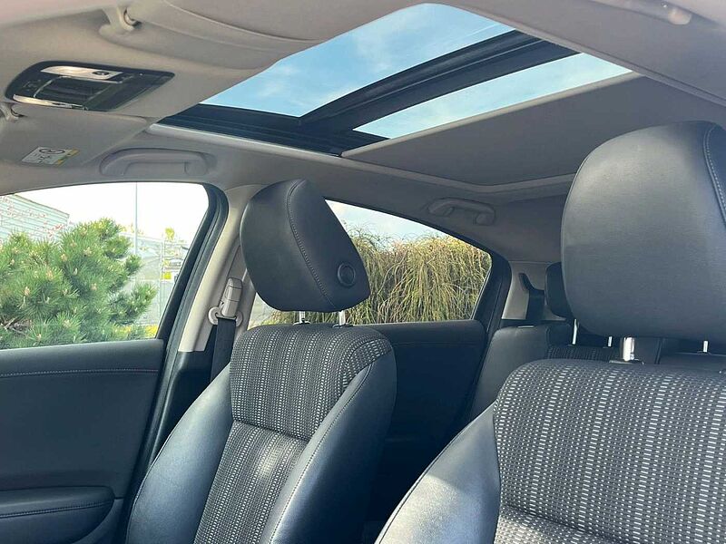 Honda HR-V 1.5 i-VTEC Executive *SHZ* NAVI*