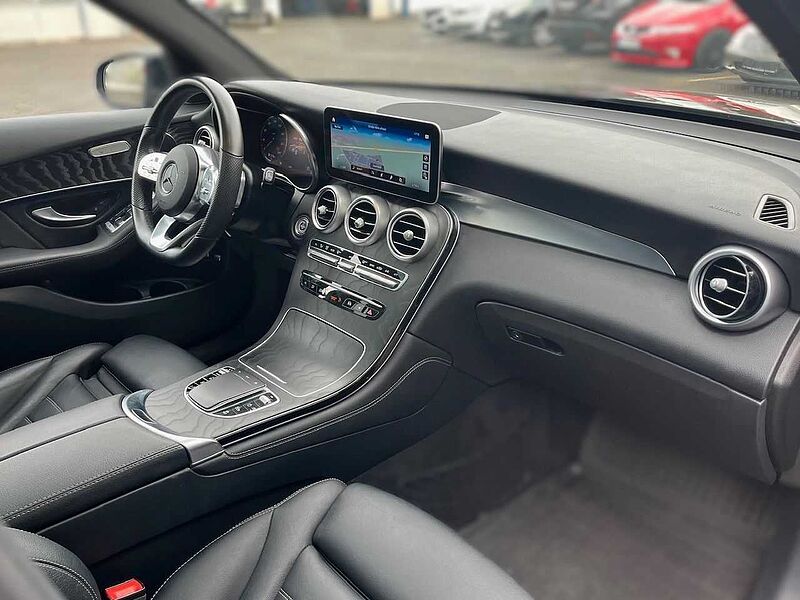 Mercedes-Benz GLC 300 d 4Matic AMG Line