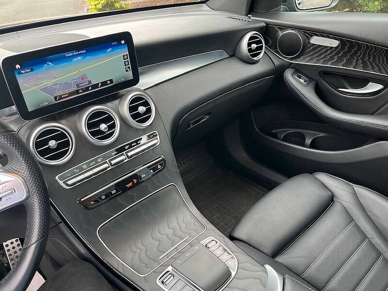 Mercedes-Benz GLC 300 d 4Matic AMG Line
