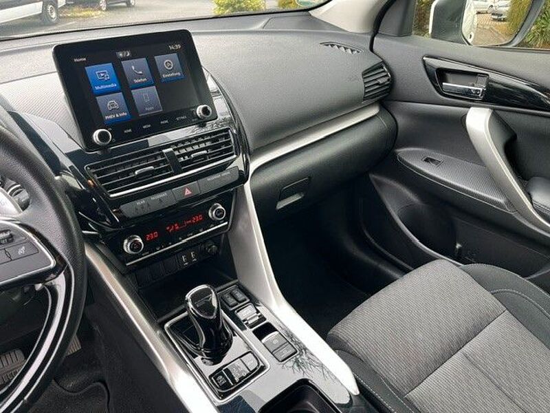 Mitsubishi Eclipse Cross Basis Hybrid 4WD
