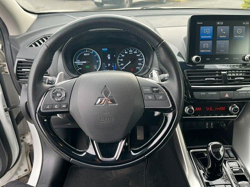 Mitsubishi Eclipse Cross Basis Hybrid 4WD