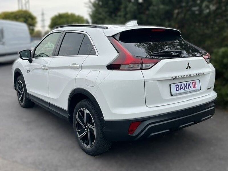 Mitsubishi Eclipse Cross Basis Hybrid 4WD